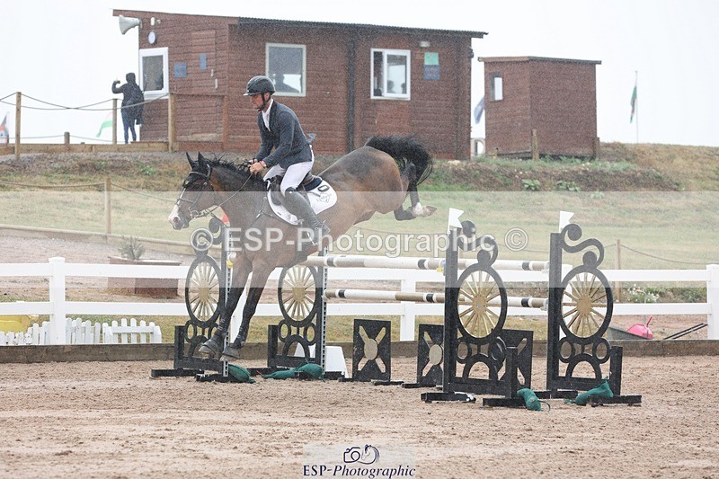 250717-142548-05957 - Cls 1, 3 Star Small Tour Start to Break