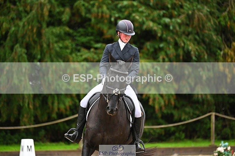 231021-120759-14912 - 243-CALZINI-Evelyn.Titterton-DR