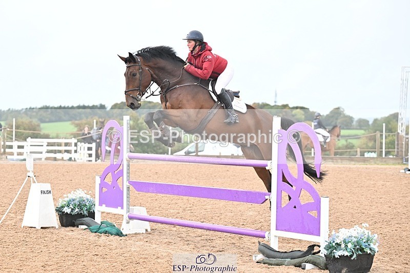 251003-133232-01144 - Cls 3 Foxhunter and 1.20m