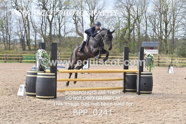 BPP_0241 - CLASS 2 FRI Senior BritiNovice/ 90cm Open