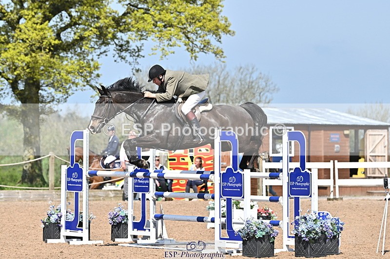 240509A-110727-01046 - Cls 9 Snr 1.20m Open