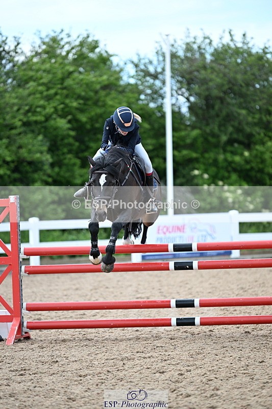 240608A-152702-01647 - Cls 11 Pony Newcomers and 1m Open