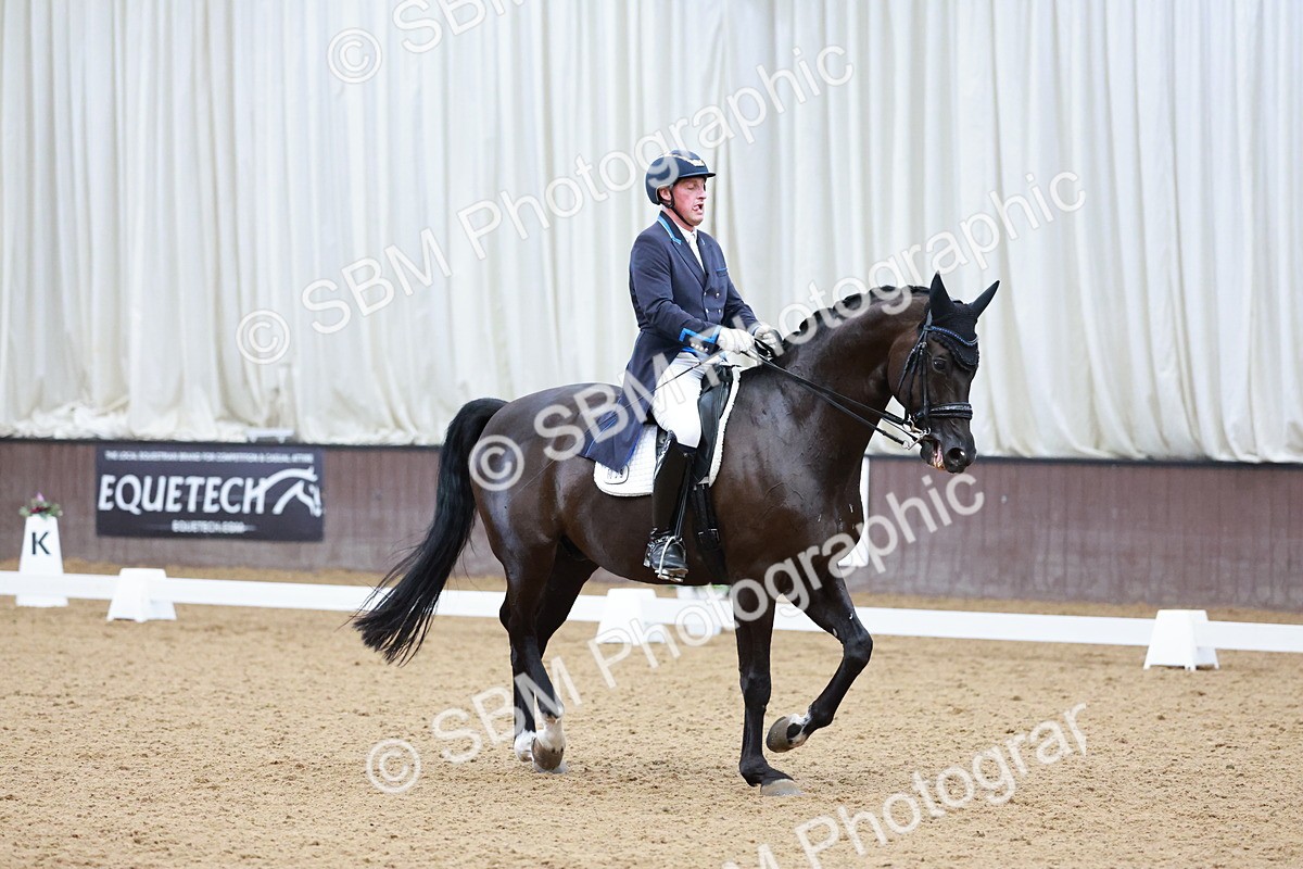 SBM_015983 - Class 5 - FEI INT II - 15.48-17.00