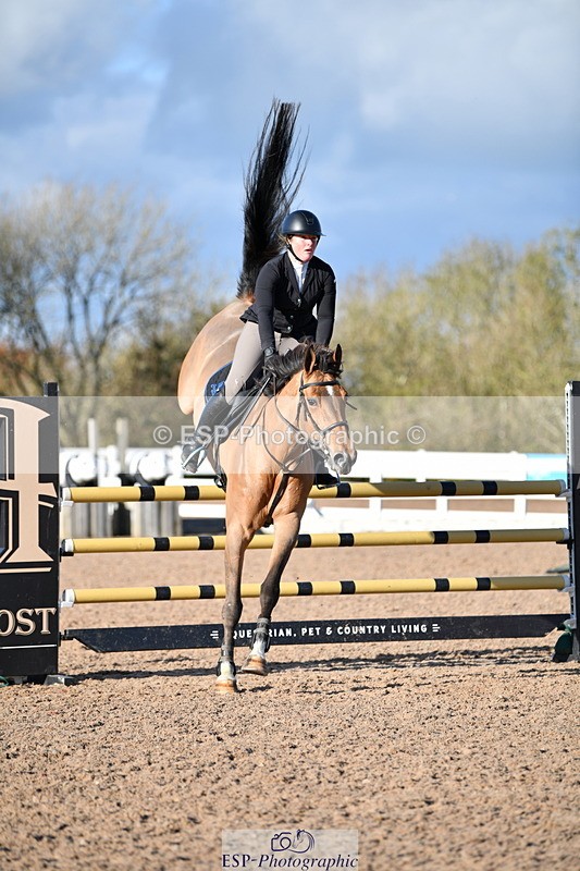 231110A-144853-00887 - Cls 6 Foxhunter & 1.20m Open