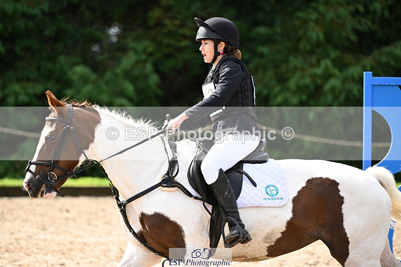 240824X-111039-25119 - 70cm Round 2 10.30 to 12.10