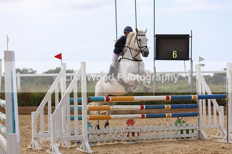 3E7A1751 - Class 13: Senior Newcomers/1.10m open