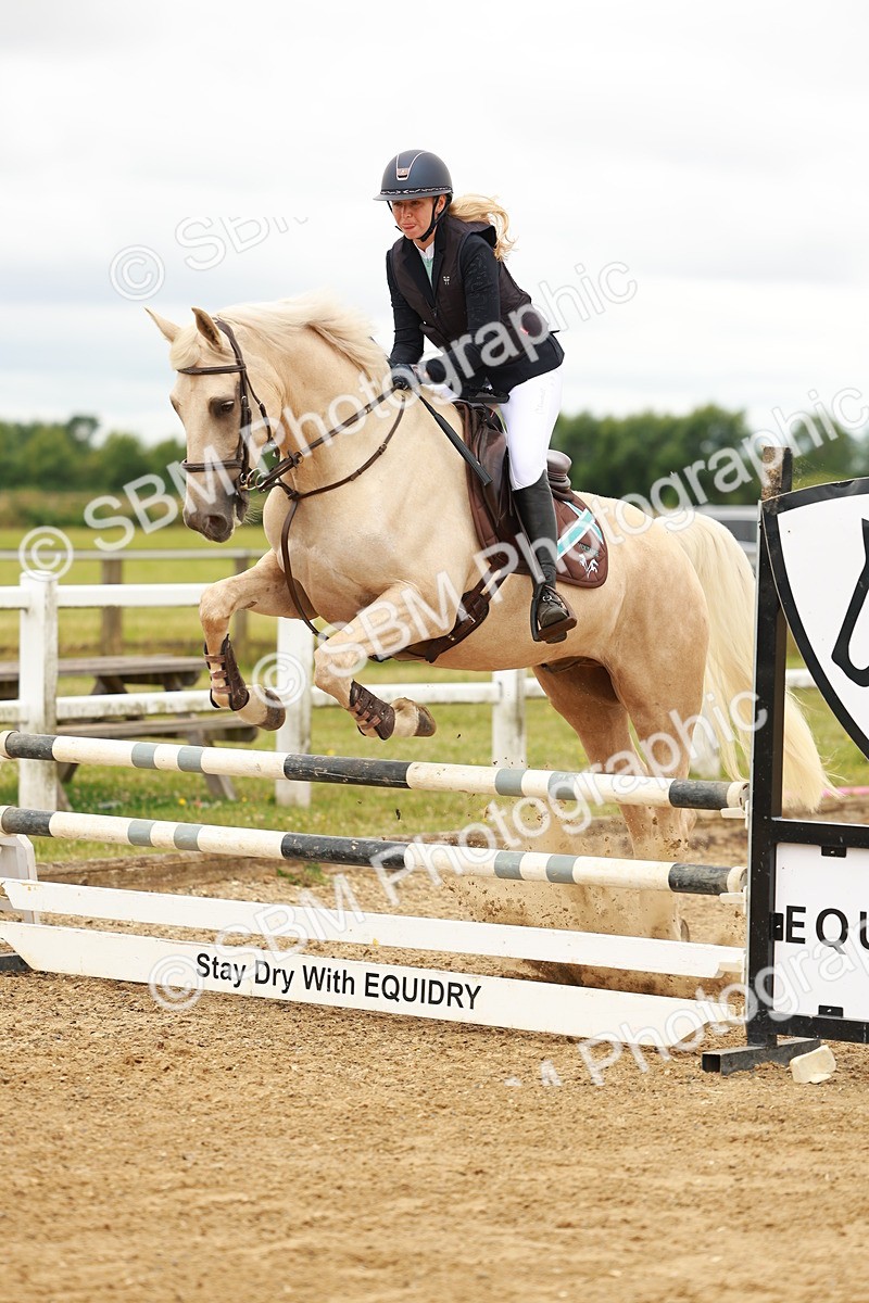 SBM_001703 - Class 9 - Senior British Novice - 90cm