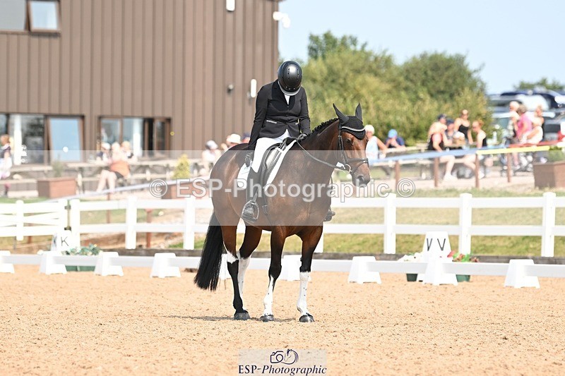 250816-132928-04845 - 083-Emily.JarvisCriafol.Two.Tone.Tequila