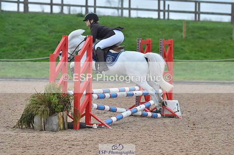 231119A-092556-04318 - Sun Cls 17+18 Club and Schools 70cm