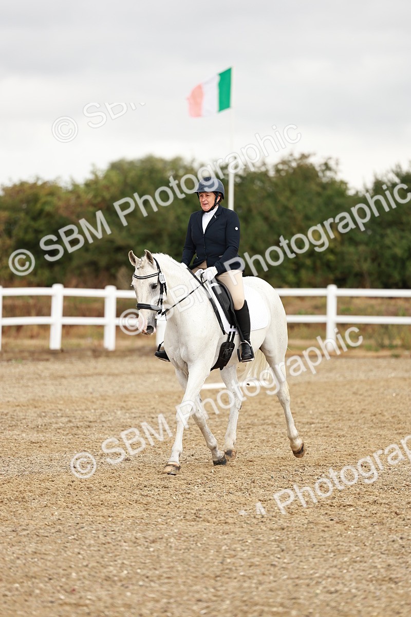 SBM_001783 - Class 8-11 - N2 E1 Warm Up - 12.27-12.59