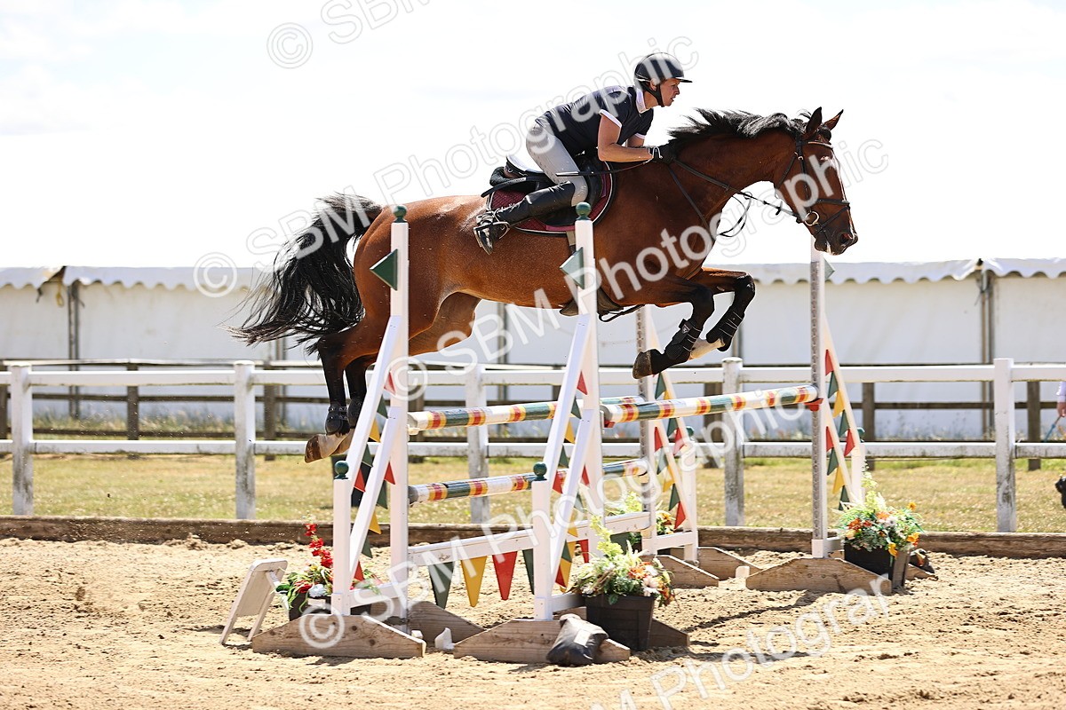 SBM_014380 - Class 15 - Senior Newcomers - 1.10m Open