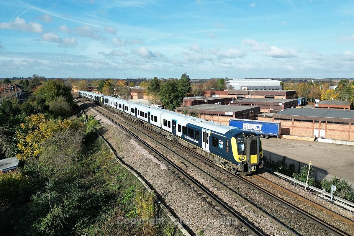 JL - 12.11.24 450035 450006 2C36 12:09 Reading - Waterloo, Reading - Latest shots