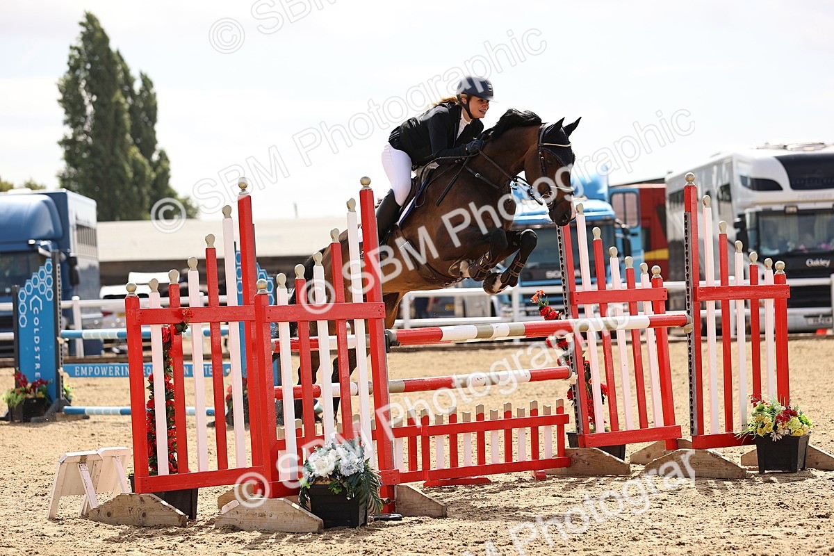 SBM_009628 - Class 8 - Senior Newcomers - 1.10  Open