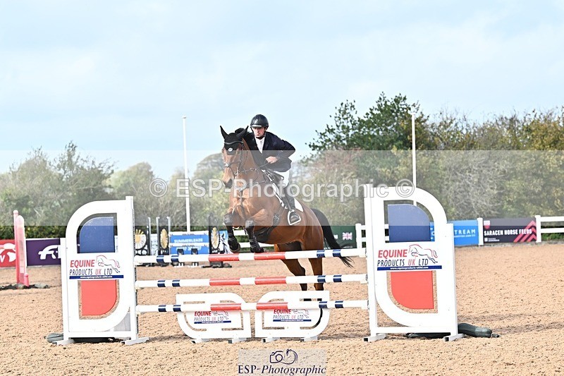 261014-125606-00518 - Cls  05 Snr Newcomers & 1.10m Open