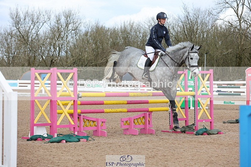 240223A-121301-01136 - Cls 4 Snr 1.05m Open