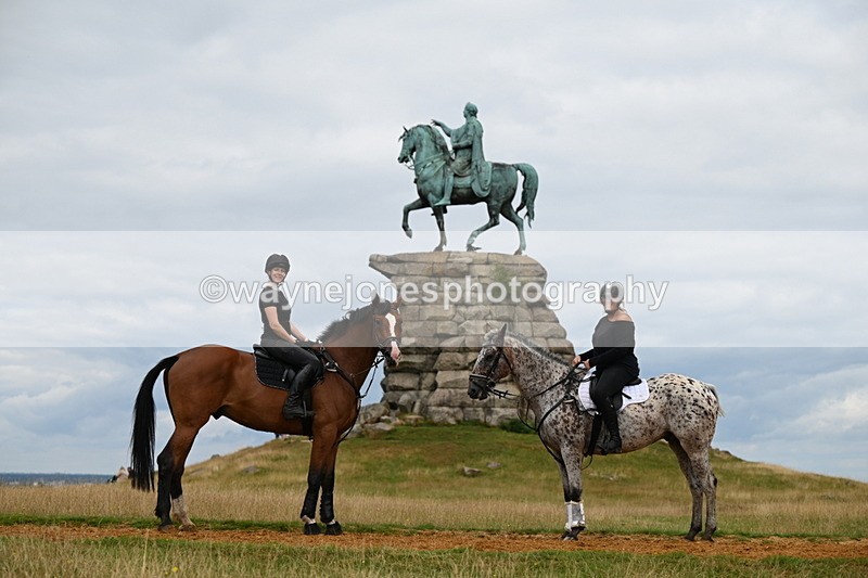DSC_6300 - Time at Statue 12:17 to 12:44