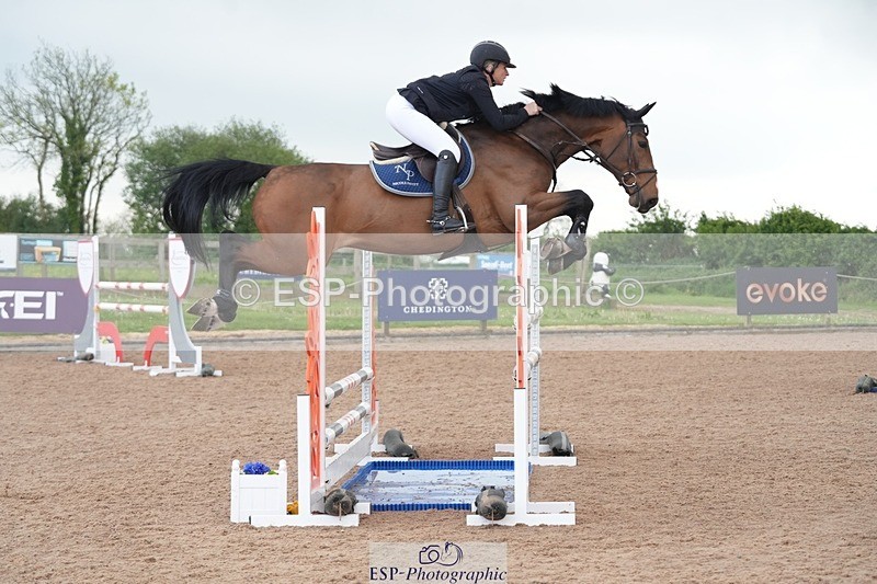 260508-095423-04737 - Cls 12 Snr Foxhunter
