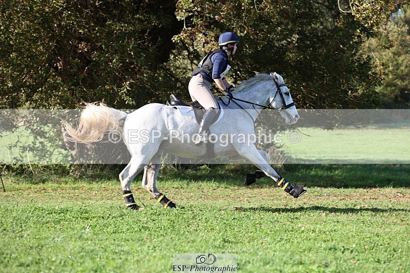 241026-101744-11462 - 321-Hannah.Underhill-DONBEG.GREY