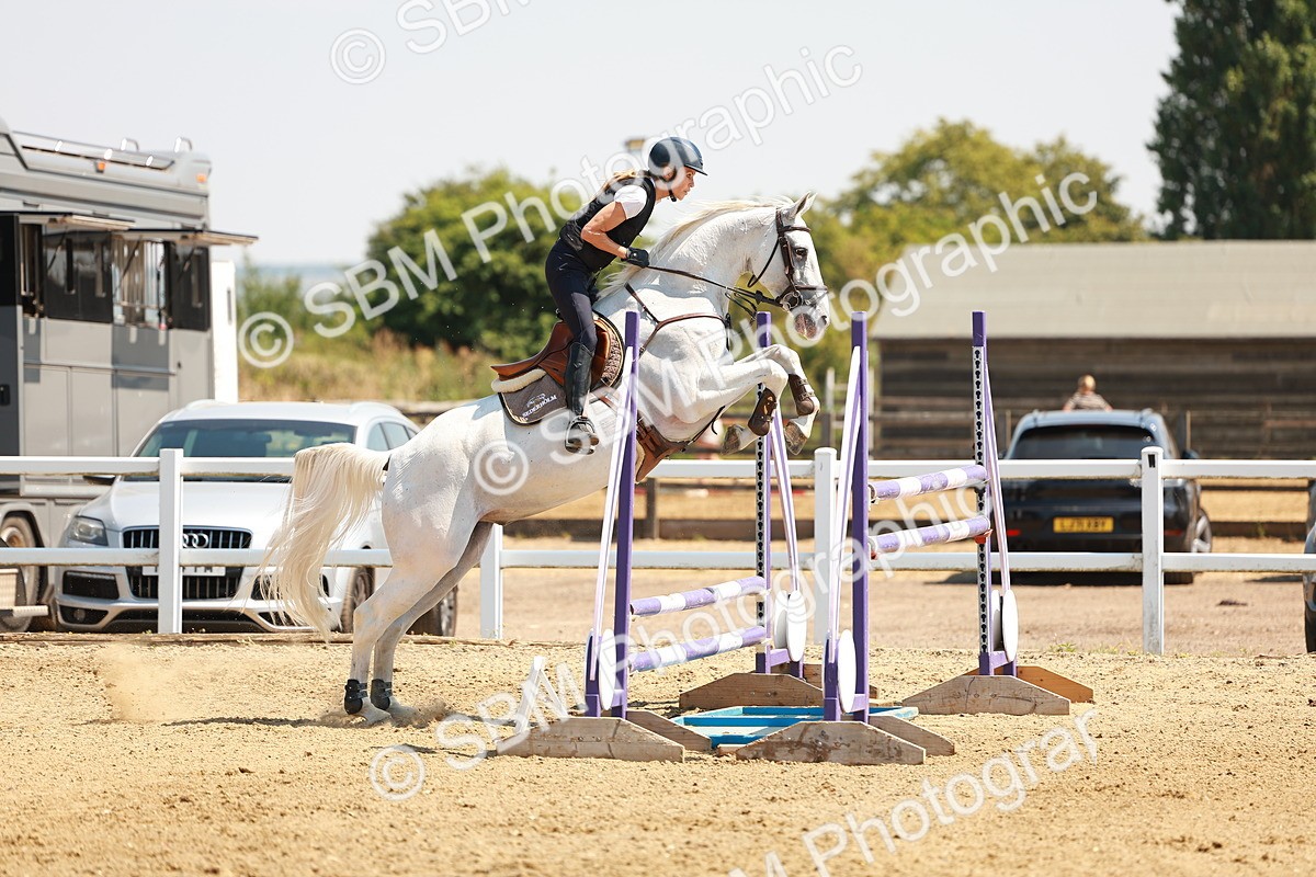 SBM_002008 - Class 5 - Senior Foxhunter - 1.20m