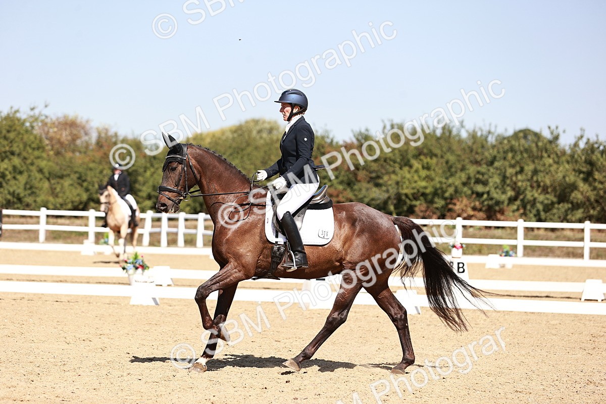 SBM_004936 - Class 12 - Novice 5 - 12.02-12.44