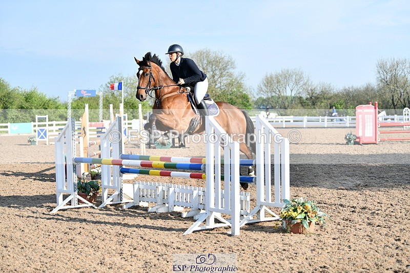 240512A-080412-16756 - Cls 39 British Novice and 90cm Open