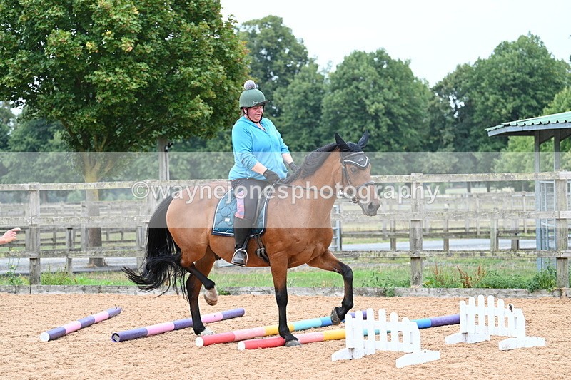 WJ7_8578 - Poles 11:00am