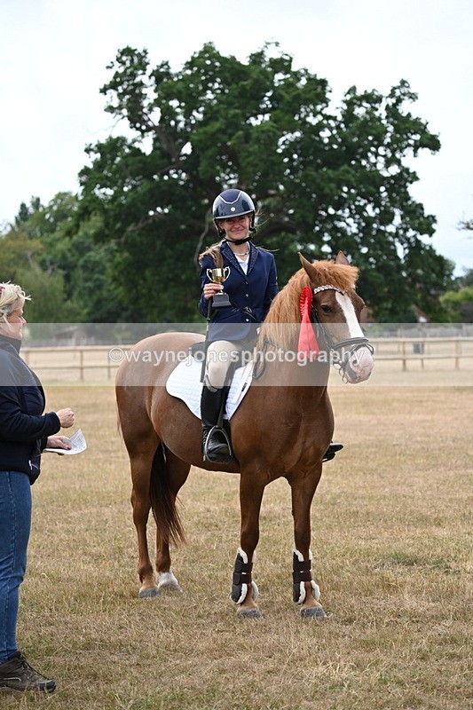 WJ6_1028 - Class 14 Intermediate Jumping 75cm