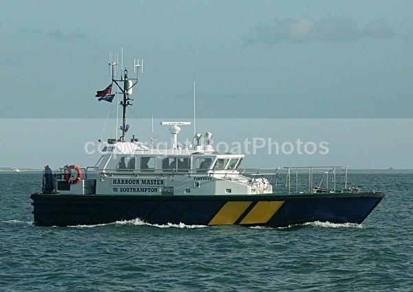 081009 HARBOUR MASTER SOUTHAMP - Commercial, Military & Naval Craft
