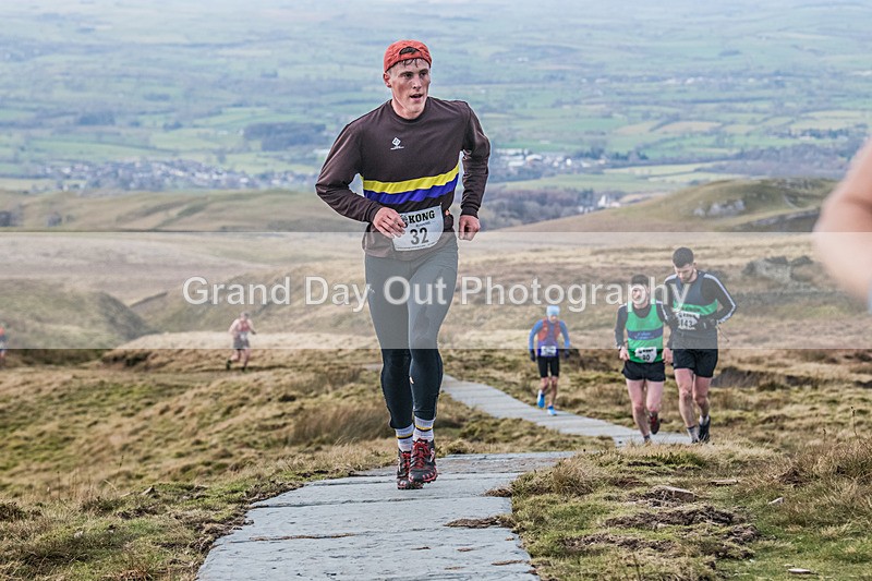 Nine Standards-101 - Nine Standards Fell Race Thursday 1st January 2026