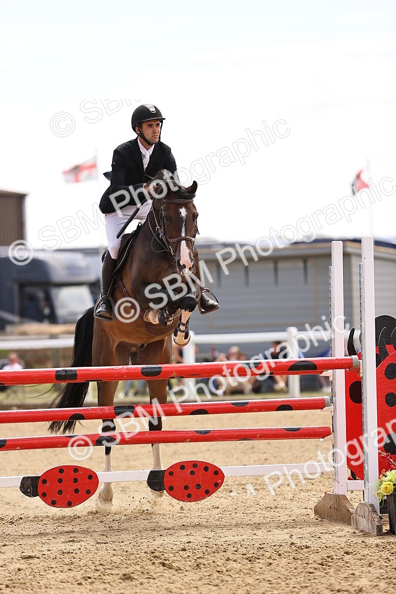 SBM_010601 - Class 9 - Senior Foxhunter - 1.20m Open