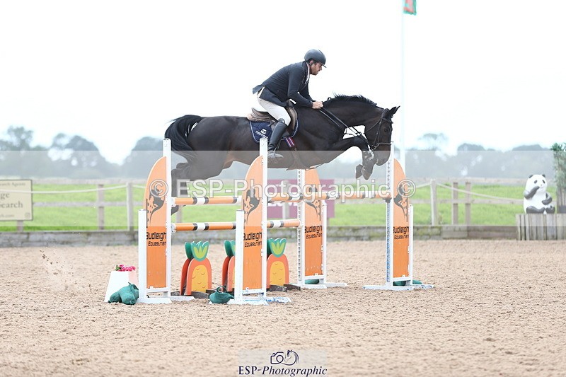 230812A-122841-09024 - Cls 32 Foxhunter