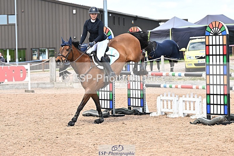 250416-130337-00902 - Cls 4 Newcomers and 1.10m