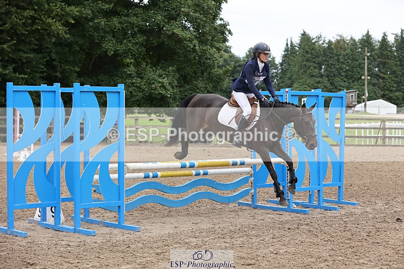 240804-143527-15967 - 605-Xanthe_Baylis-TULLIBARDS_HERSELF