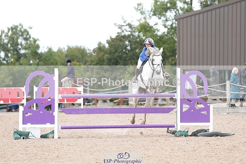 250921-122940-02934 - Cls 9 Pony Foxhunter and 1.10m