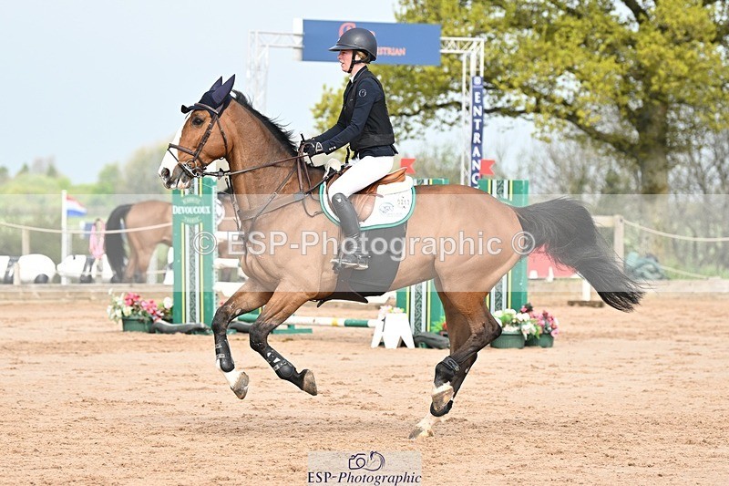 250425-100418-08103 - Cls 2 - 2 Star Small Tour