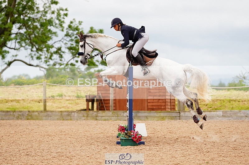 240526A-114126-07865 - Cls 26 Chard Equ 1.05m and 1.10m Grand Prix