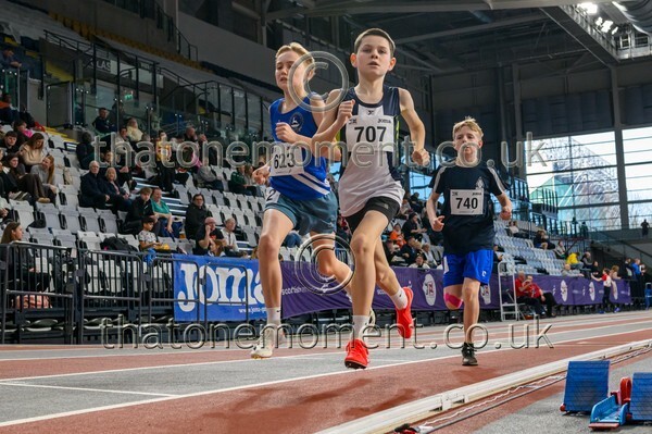 Age26SUN-811239 - Track Male Set One