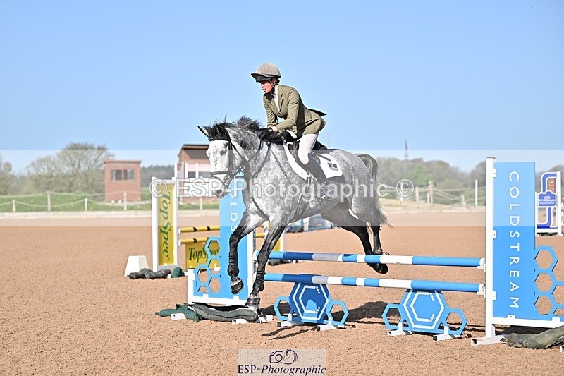 260408-100709-00085 - Cls 2 British Novice and 90cm