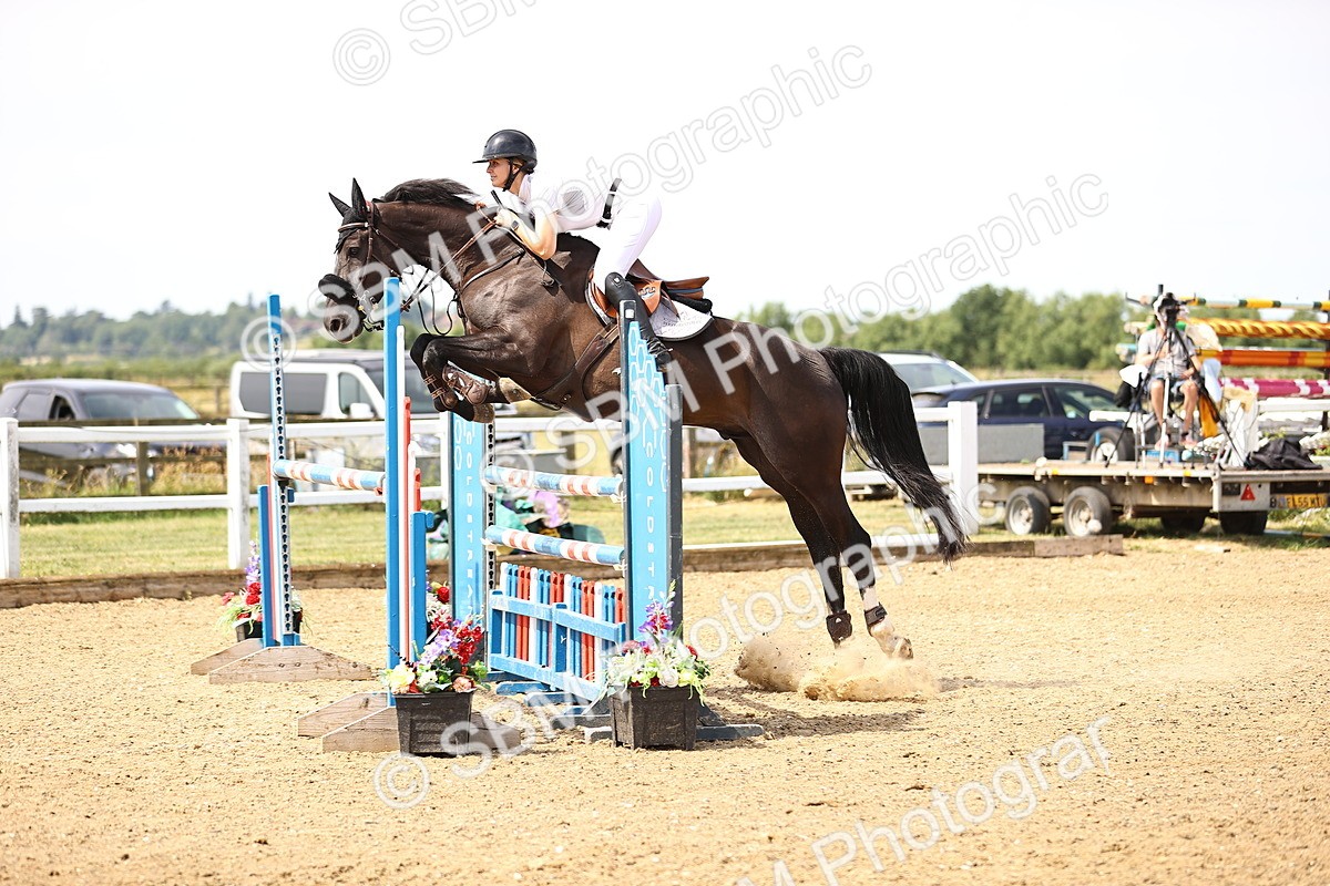 SBM_000474 - Class 15 - Redpost Equestian Senior Foxhunter - 1.20m