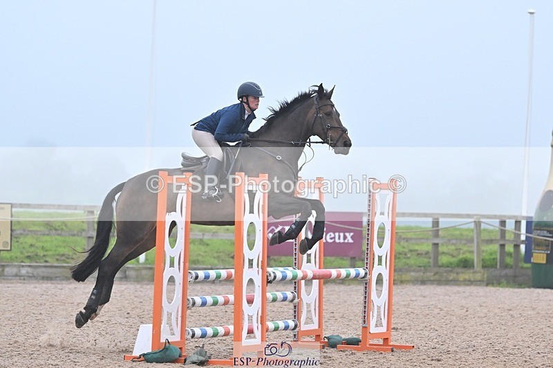 240813-191539-00866 - Classes 7 A&B 90cm