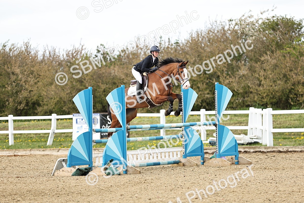 SBM_001332 - Class 4 - Senior Newcomers - 1.10m