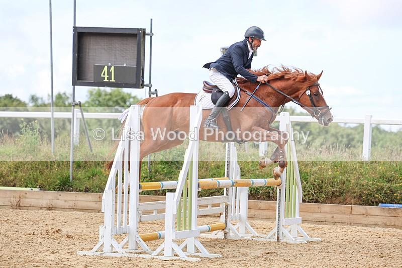 3E7A0295 - Class 9: Senior British Novice/90cm open