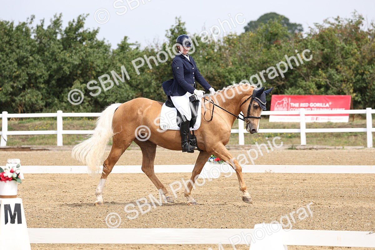 SBM_006120 - Class 6 - novice 6 - 11.50-12.46