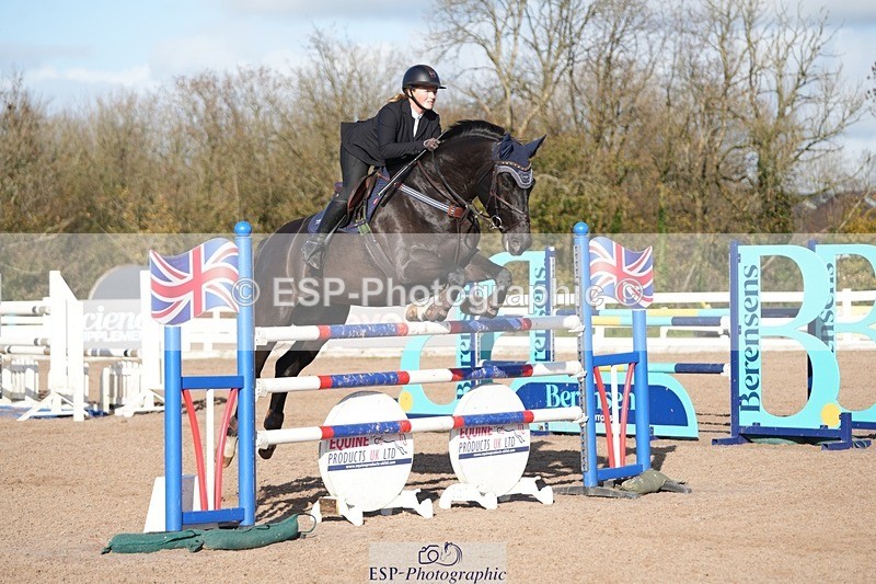 251108-124319-02551 - Cls 13 Foxhunter and 1.20m Open