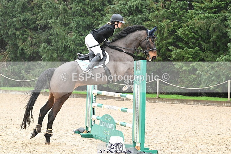 250215A-131114-00893 - Cls 4 Newcomers and 1.10m Open