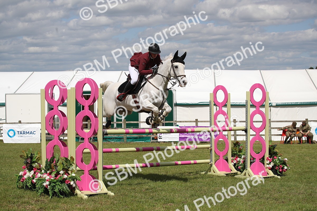 SBM_17492 - Class 208 - Senior Foxhunter 1.20m Open