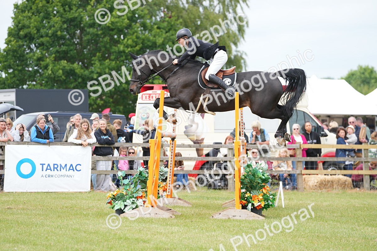 SBM_06535 - Class 202 - National 1.40m Open