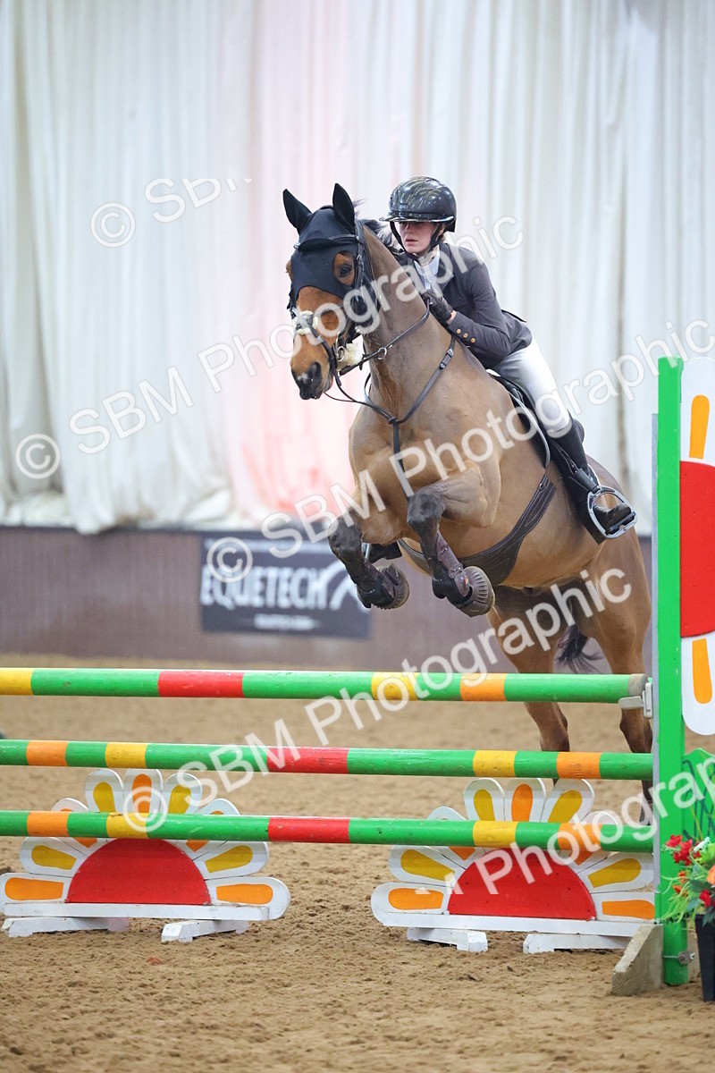 SBM_008480_Class 21 - Senior Discovery - 100m - Cart - Chloe