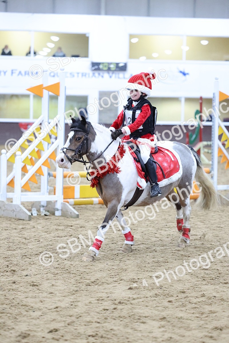 SBM_000355 - Class 2 - Santas Grotto - 50cm