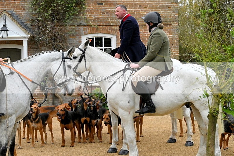 WJ7_6251 - Berks & Bucks - Children's Meet - The Old Farmhouse – Steventon.